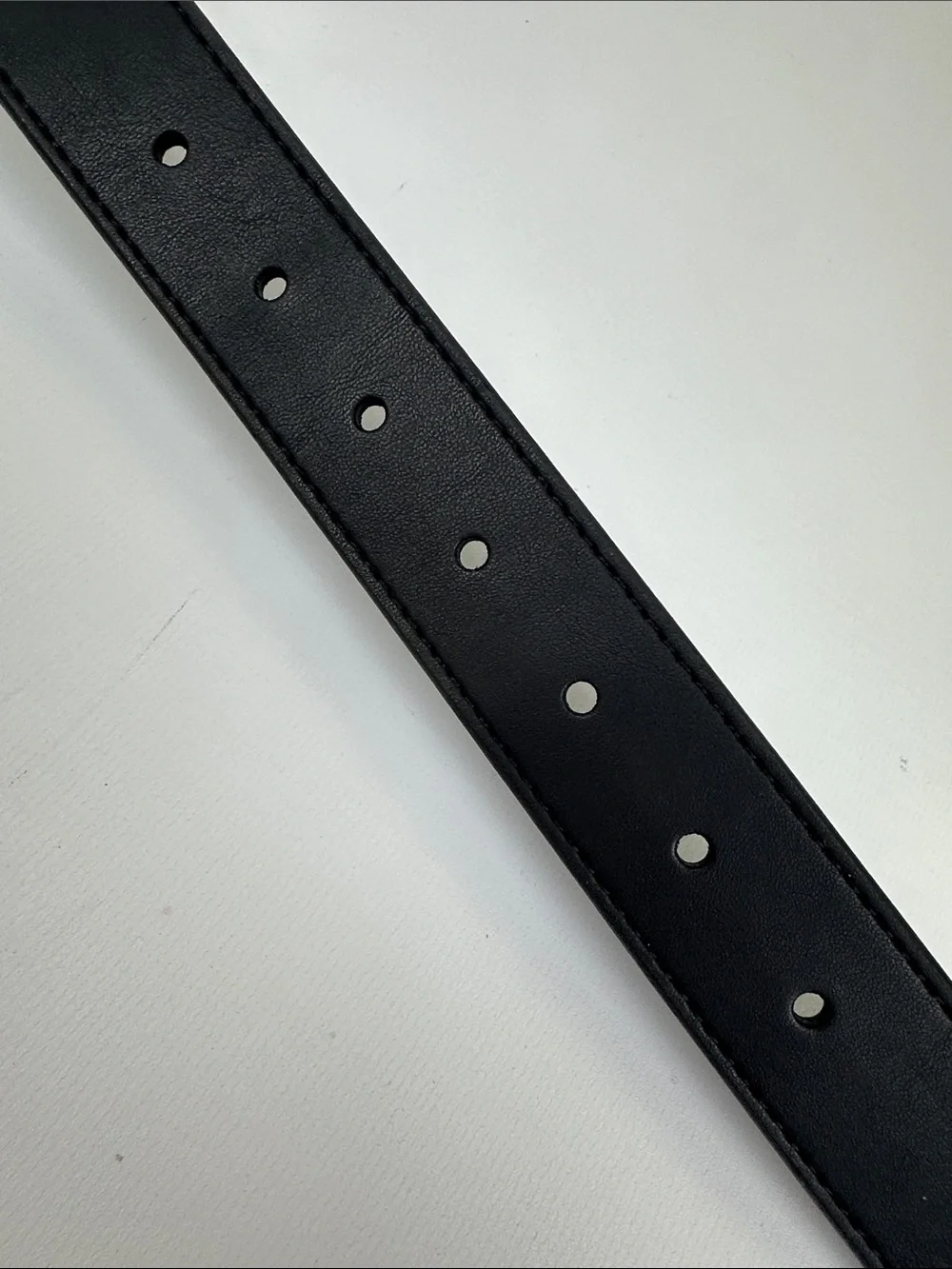 Goodfellow & Co.  Black Non Leather Men's Belt Silver-Tone Buckle. NEW. 48 inch